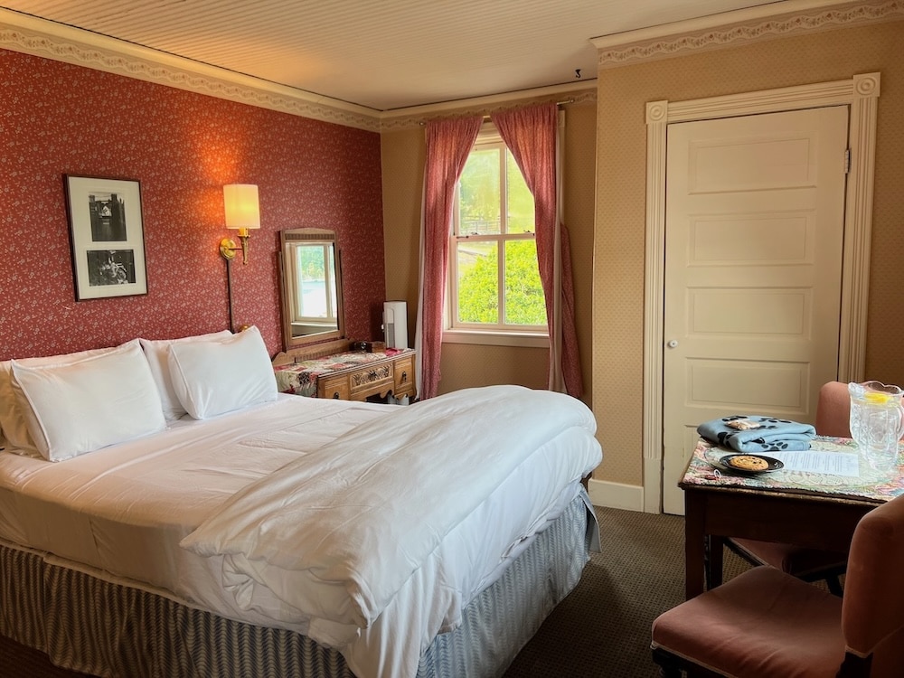 Guest Room at our Orcas Island Hotel